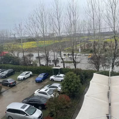 连续2天暴雨，马路还是淹了